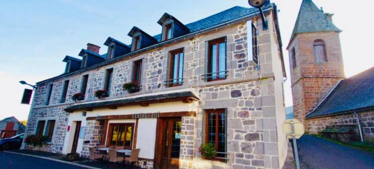 康塔尔领导酒店及餐厅(Hôtel Restaurant du Plomb du Cantal)图片
