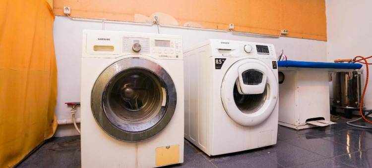 OYO Life 2309 Kost Si Mbok Vivi图片