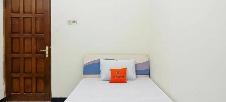 库尔科斯特伊斯兰酒店-近泗水伦马克商场(KoolKost Syariah Near Lenmarc Mall Surabaya)图片