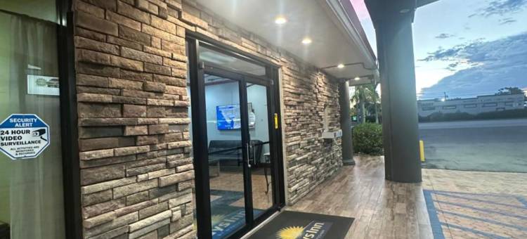 迈尔斯堡戴斯酒店(Days Inn by Wyndham Fort Myers)图片