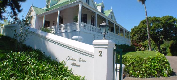 猎鹰视角庄园酒店(Falcons View Manor)图片