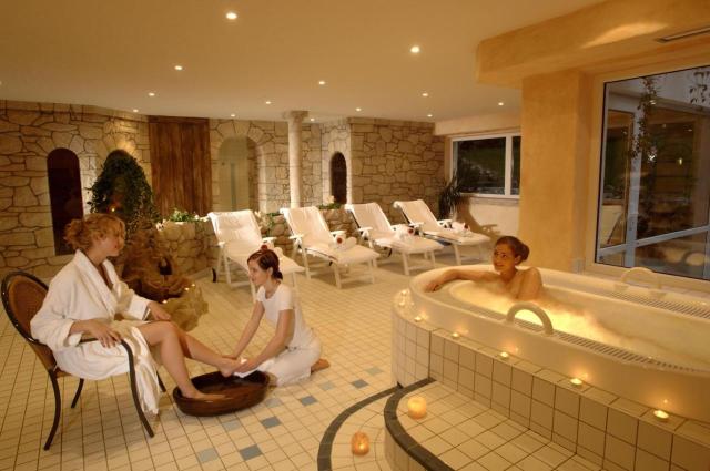 Hotel Weisser Hof Over view