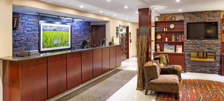 布兰顿速8酒店(Super 8 by Wyndham Brandon MB)图片