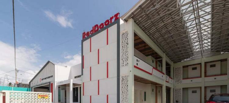 红多兹酒店-近楠榜ITERA哥打巴鲁收费站出口(RedDoorz Near Exit Tol Kotabaru Itera Lampung)图片