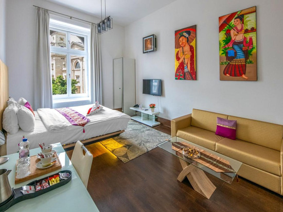 安德拉什大街泰式酒店