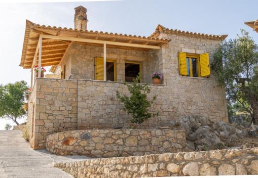 Trisilio Hotel Overview