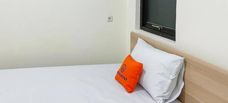 库尔科斯特伊斯兰酒店-近泗水伦马克商场(KoolKost Syariah Near Lenmarc Mall Surabaya)图片