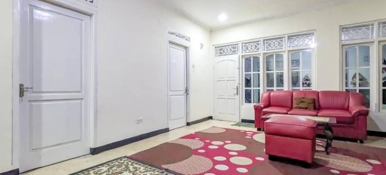 Urbanview Alza by RedDoorz图片