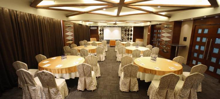 塞恩拜克苏拉吉广场素食酒店(The Byke Suraj Plaza Pure Veg, Thane)图片