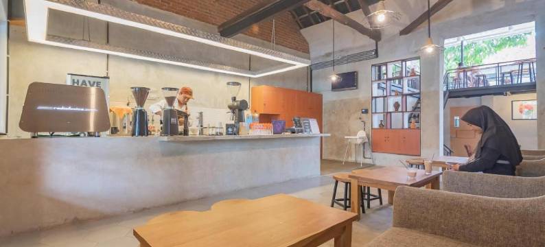 红多兹酒店-近加鲁特广场(RedDoorz Near Alun-Alun Garut)图片