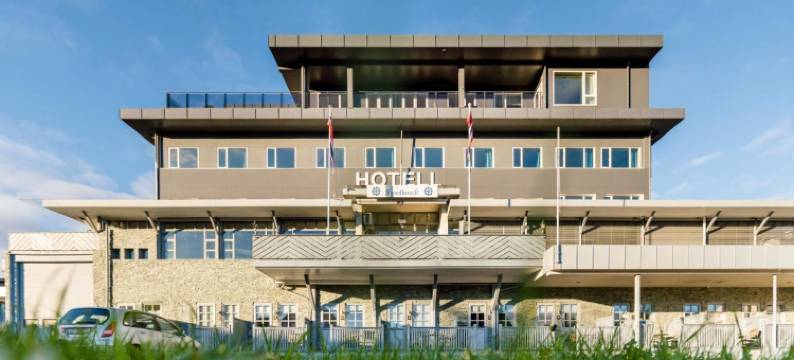 韦斯特内斯峡湾酒店(Vestnes Fjordhotell)图片