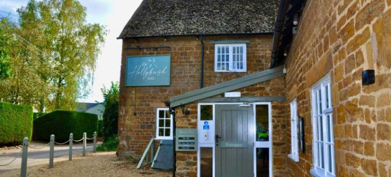 霍利布什旅馆(The Hollybush Inn and B&B)图片