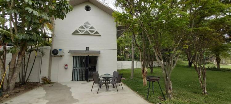 罗克维尤小屋(Rockview Lodge)图片