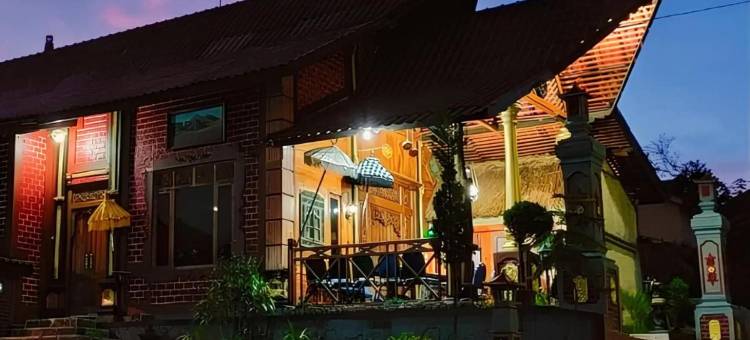 布罗莫旅游村布罗莫约斯基酒店(Yoschi's Hotel Bromo)图片