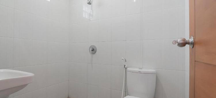 红多兹伊斯兰酒店-沙龙盖奇昂朱尔(RedDoorz Syariah @ Sarongge Cianjur)图片