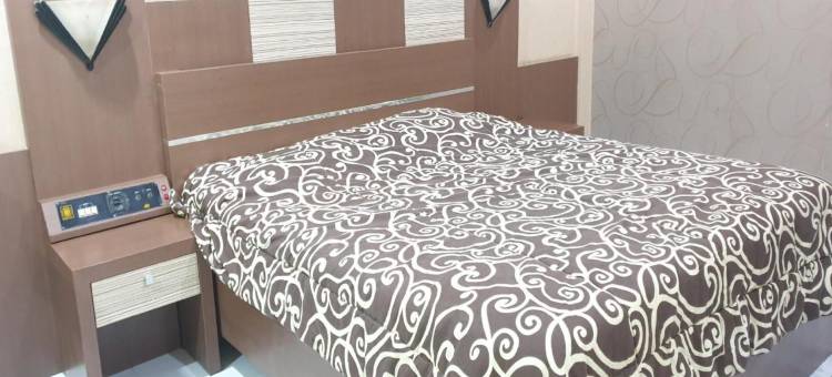 红伙伴苏洛约酒店(Hotel Suroyo RedPartner)图片