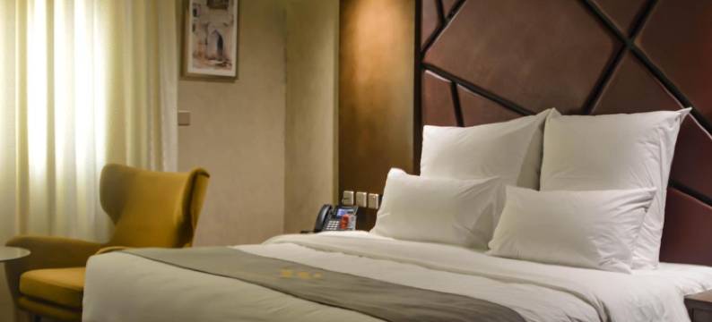 Redwaves Hotel图片