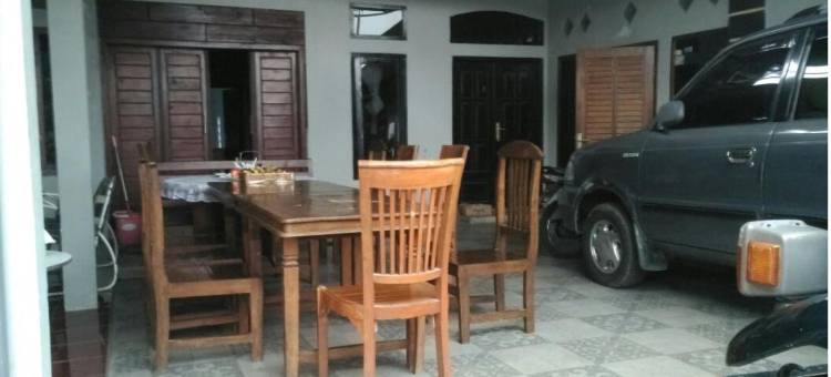 丝丽德乌民宿(Sri Dewi Homestay)图片