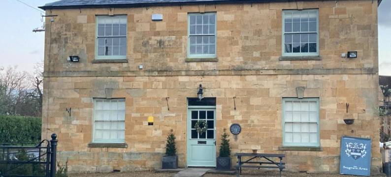 海穴阿姆斯酒店(The Seagrave Arms)图片