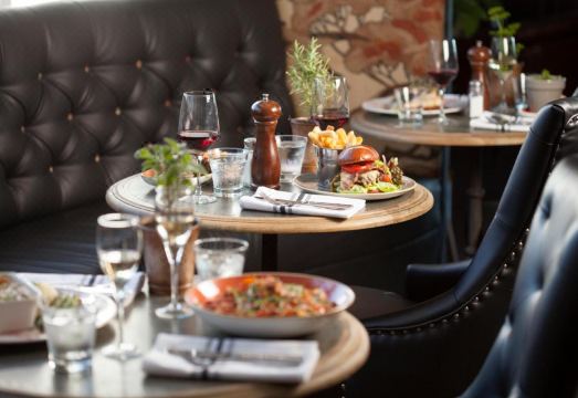 The Gannet Inn Hotel Overview