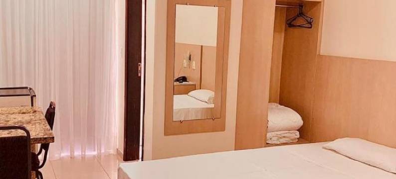 维多利亚广场酒店(Victoria Plaza Hotel)图片