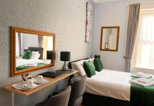 The GroveHotel Overview