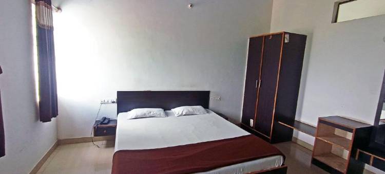 Savanur Deluxe Lodge图片