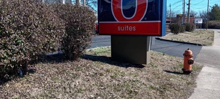 肯塔基路易斯威尔机场/会展中心 6 号套房酒店(Studio 6 Suites Louisville KY  Airport Expo Center)图片