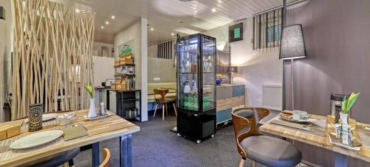 Suit Frühstück Zum Latschen - Adults Only图片