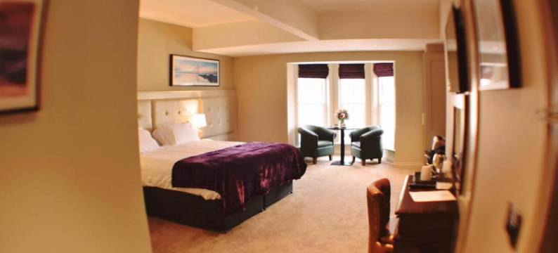 红色小屋(Rooms At Rue)图片