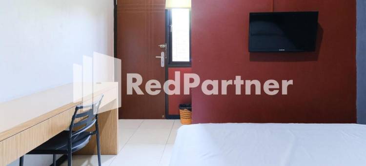 德亚伊斯兰教民宿 @ 克托门南加尔泗水米特拉红多兹(Dea Homestay Syariah Mitra RedDoorz at Kertomenanggal Surabaya)图片