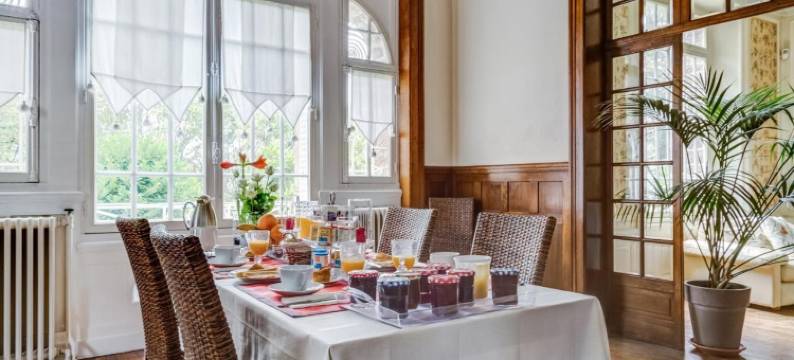 罗格住宅酒店(La Maison Rouge Brocéliande)图片