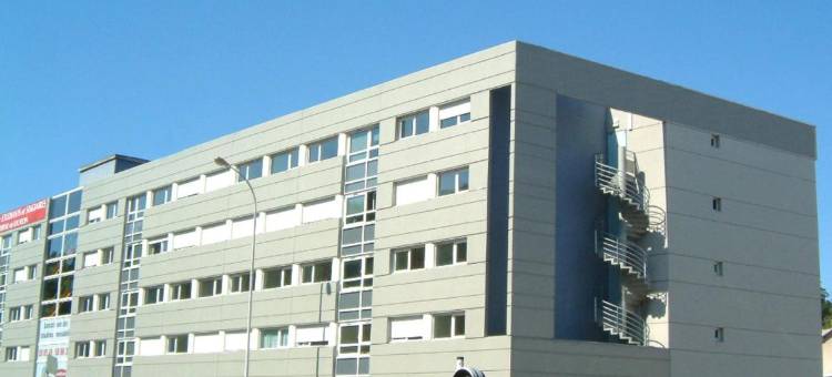 普瓦捷拉马汀塞祖尔阿菲尔酒店(Séjours & Affaires Poitiers Lamartine)图片