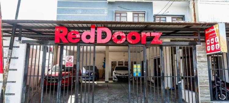 红多兹酒店@梭罗克拉托南(RedDoorz @ Kratonan Solo)图片