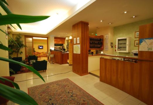 Hotel Gala Hotel Overview