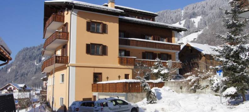 马德瑞萨旅馆(Madrisa Lodge)图片