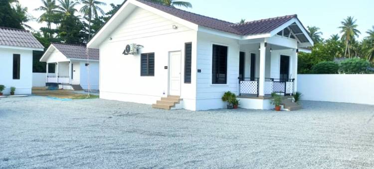 祖拉尼泳池小屋-近达奥尔海滩,巴卓克(Zulanie's The Pool Cottage near D'Aur Beach, Melawi, Bachok)图片