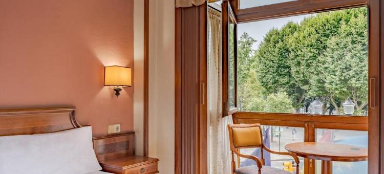 希洪中心贝戈尼亚住宿加早餐酒店(B&B HOTEL Gijón Centro Begoña)图片