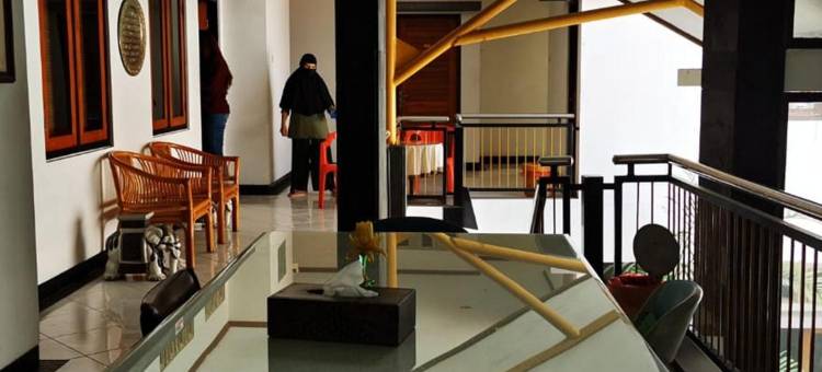 Dinnar Homestay Gayungan Mitra RedDoorz图片