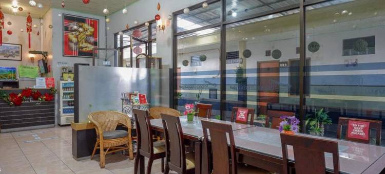 红多兹伊斯兰酒店-顺安博南马格朗(RedDoorz Syariah @ Sunan Bonang Magelang)图片