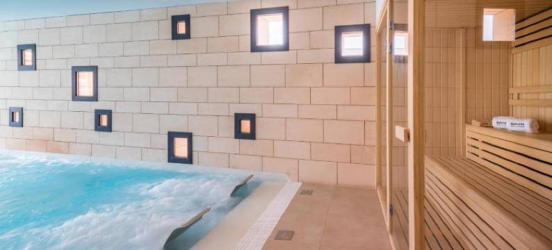 巴塞洛努拉(Barceló Nura)图片