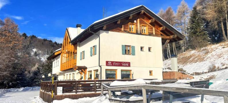 维奥特山庄(Rifugio Viote)图片