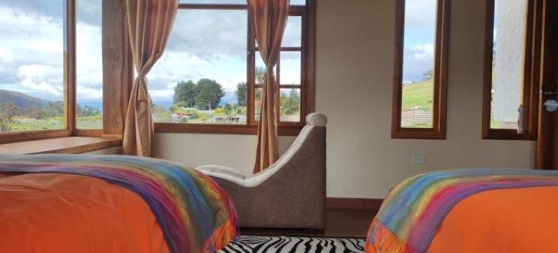 众火山路线的乡村屋(Ruta de Los Volcanes)图片