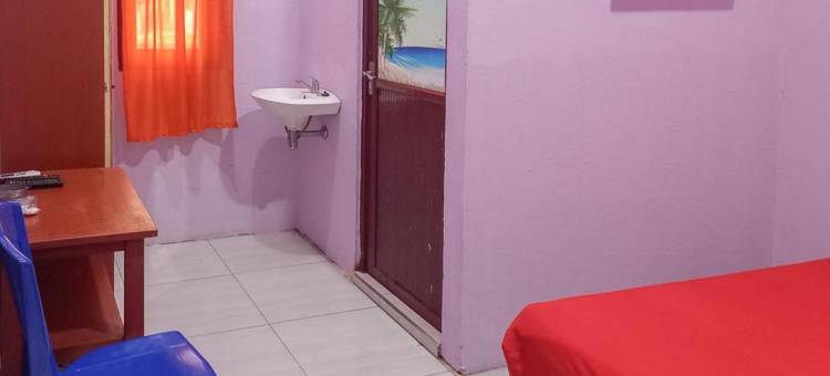 Jessy Homestay Lolak Mitra RedDoorz图片