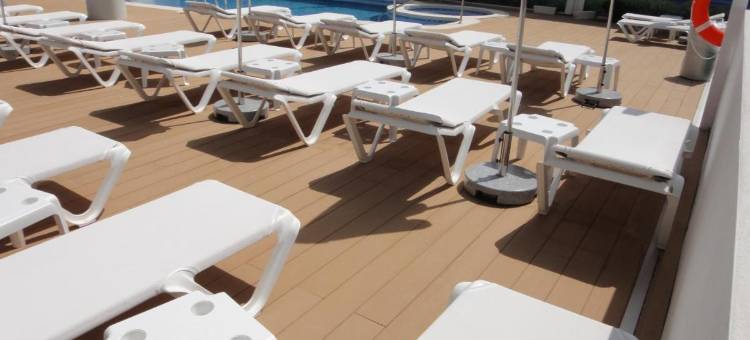 里维埃拉滨海海滩酒店 - 限成人入住(Riviera Beachotel - Adults Recommended)图片