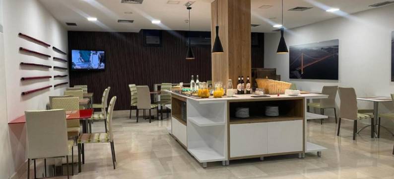 格拉纳达YIT孔奎斯塔酒店(Yit Conquista de Granada)图片