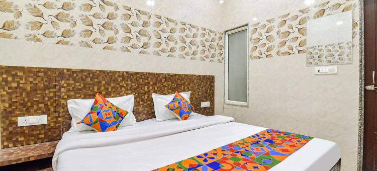 Fabhotel 玛伽雅特丽萨丹(FabHotel Maa Gayatri Sadan - Nr Pram Mandir Shree Banke Bihari Temple)图片