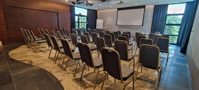 巴组尼酒店&Spa(Bazuny Hotel&Spa)图片