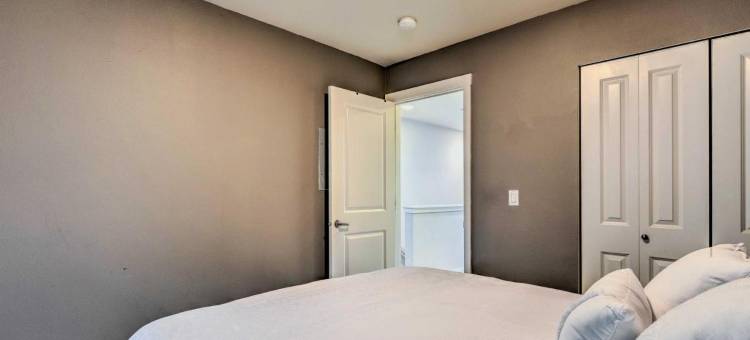 古香古色的伊萨夸市家居 - 可步行至商店和餐厅(Quaint Issaquah Home - Walk to Shops and Dining)图片