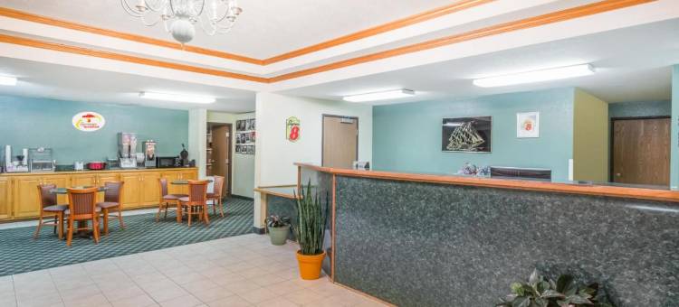 霍尔顿速8酒店(Super 8 by Wyndham Holton)图片